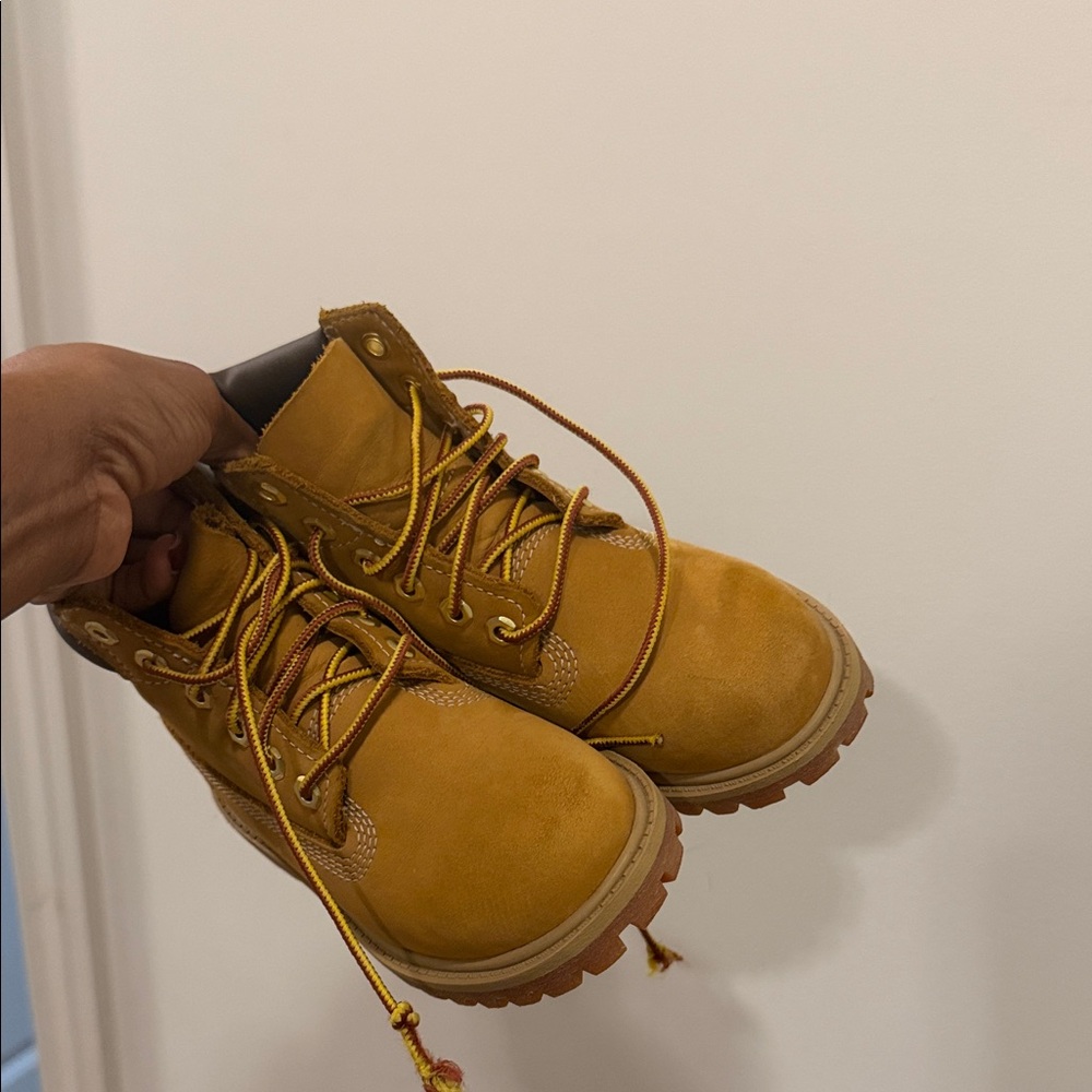 Timberland Kids Boots in Tan and Brown